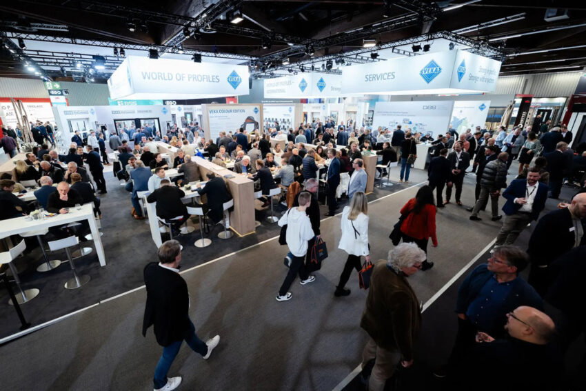 Posetioci na VEKA štandu na Fensterbau Frontale 2026 / foto: VEKA