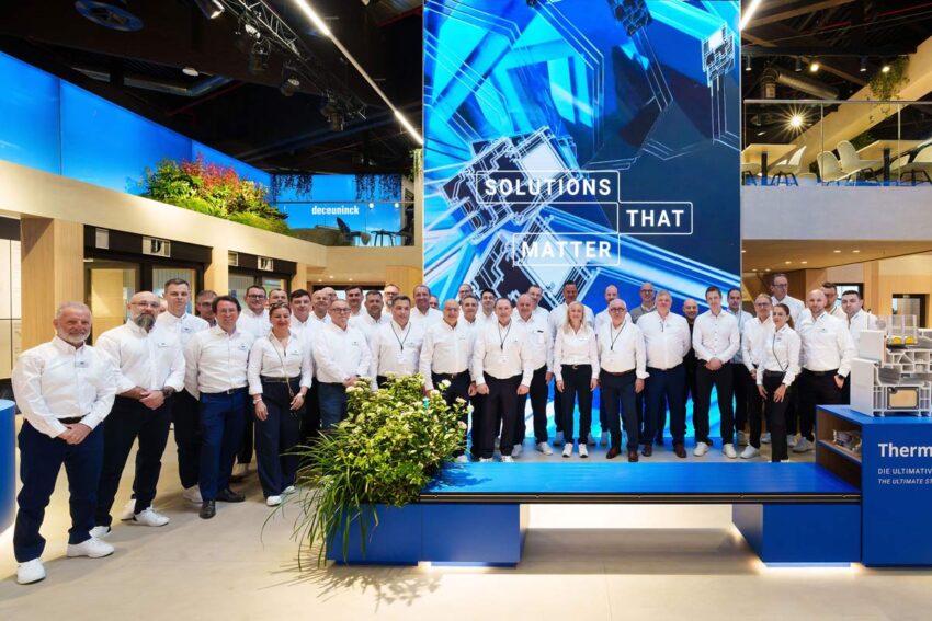 Deceuninck tim na štandu na sajmu Fensterbau Frontale 2026 / foto: Deceuninck