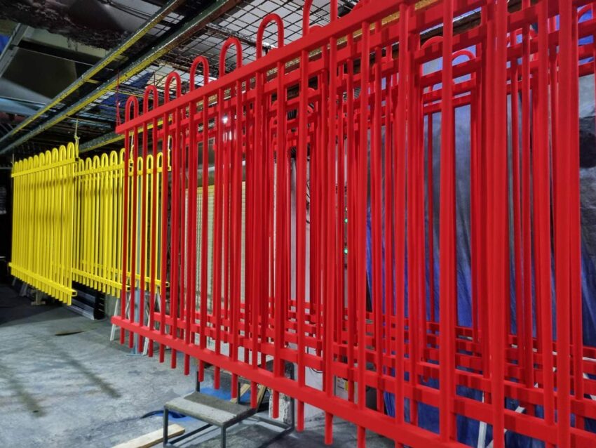 Plastifikacija aluminijuma u crvenoj boji / foto: Ljubenković d.o.o.